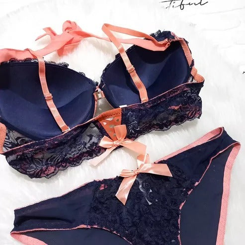 New High-Quality Front Open 2-in-1 Shoulder Straps Wired Push-Up Bra & Panty Set