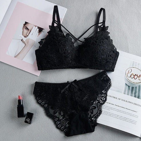 New Embroidered Floral Design High-Quality Bridal Padded Bra Set - 057