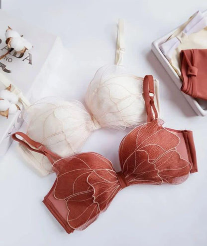 Imported Elegance Sweet Butterfly Style 🦋 Bra & Panty Set – Soft Padded